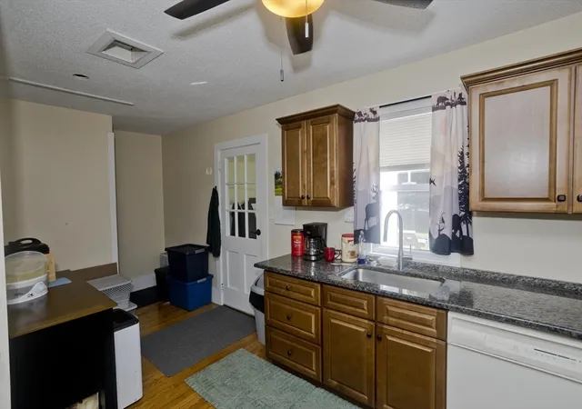 Photo 4 of Single family home for sale at 392 N Loomis St, Southwick, MA 01077 | MLS# 73555113 | Listing updated on 2026-07-30