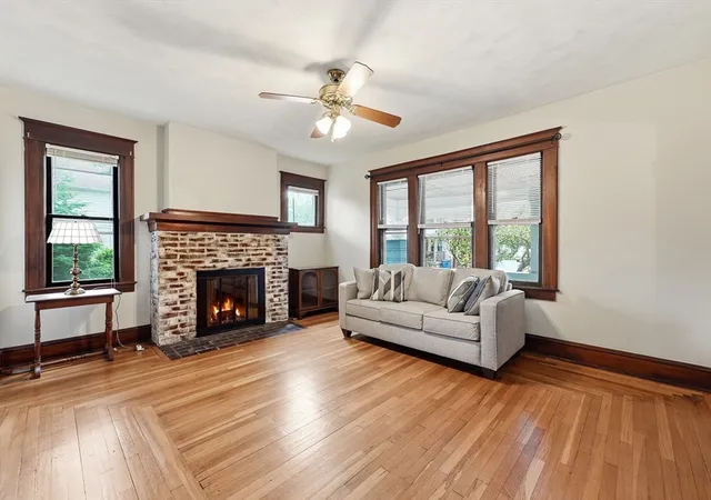 Photo 4 of Sale Pending at 44 Woodmont St, West Springfield, MA 01089 | MLS# 73555752 | Listing updated on 2026-09-19