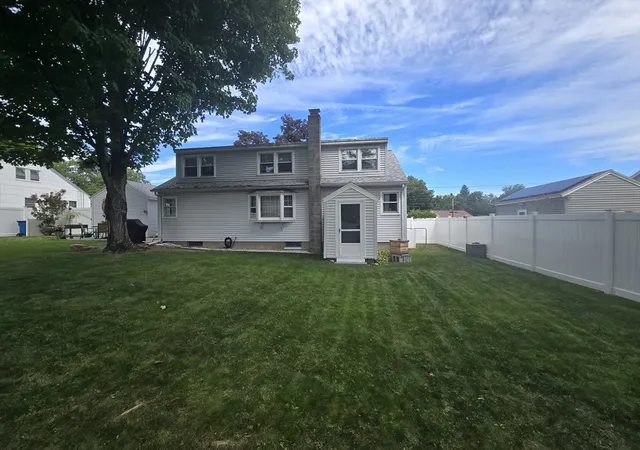 Photo 4 of Sale Pending at 14 Ridgewood Cir, Lawrence, MA 01843 | MLS# 73564419 | Listing updated on 2026-09-01
