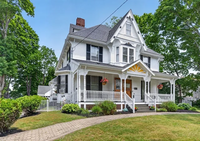 Photo 1 of Single family home for sale at 289 W Britannia St, Taunton, MA 02780 | MLS# 73534587 | Listing updated on 2026-09-14