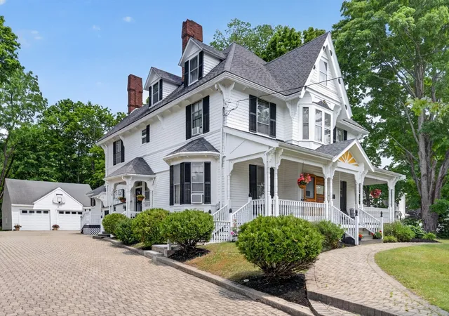 Photo 3 of Single family home for sale at 289 W Britannia St, Taunton, MA 02780 | MLS# 73534587 | Listing updated on 2026-09-14
