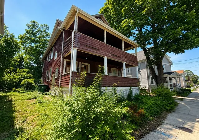 3rd image of 84 Orchard St, Medford, MA 02155 | MLS# 73557522