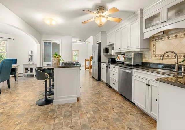 Homes for sale in Carver, MA | 39 Leonard St, Carver, MA 02330 | MLS# 73510441