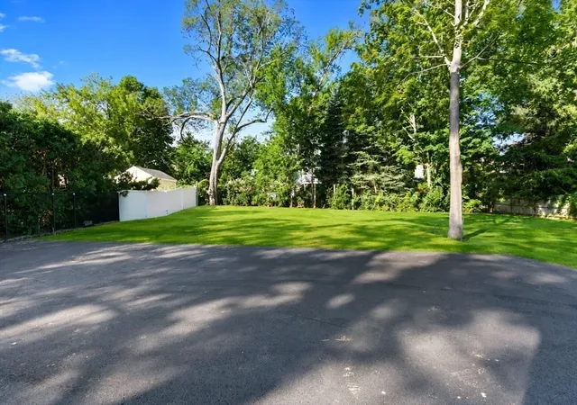 42nd image of 287 Merrimac St, Newburyport, MA 01950 | MLS# 73560981