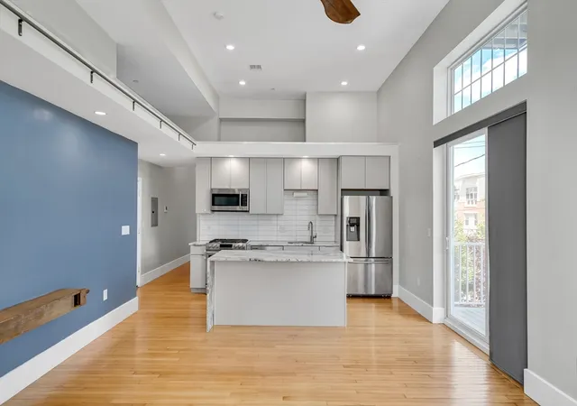 Homes for sale in Chelsea, MA | 204 Spencer Ave #6, Chelsea, MA 02150 | MLS# 73540531