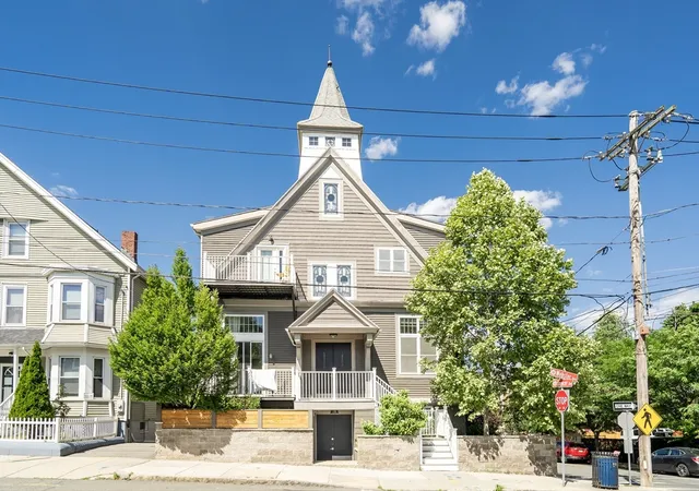 Homes for sale in Chelsea, MA | 204 Spencer Ave #6, Chelsea, MA 02150 | MLS# 73540531