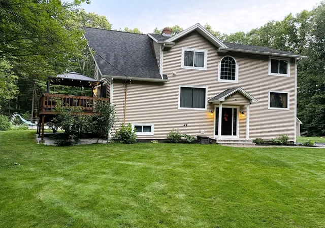 Photo 2 of Sale Pending at 31 Green St, Northborough, MA 01532 | MLS# 73560541 | Listing updated on 2026-09-08