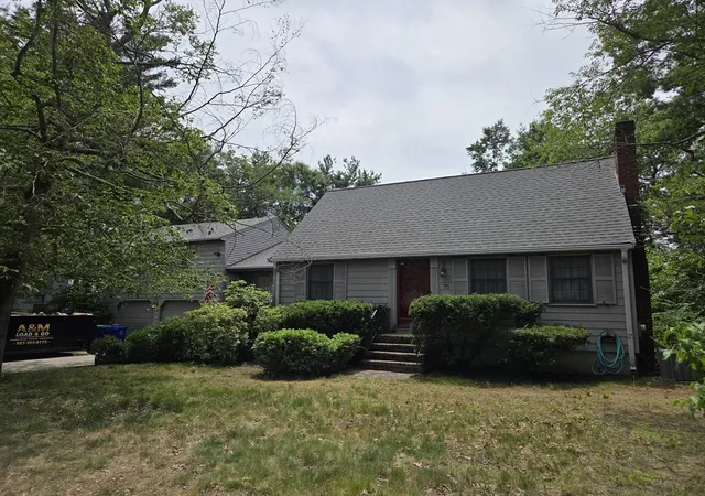 Homes for sale in Rockland, MA | 76 Gardner St, Rockland, MA 02370 | MLS# 73542023
