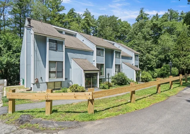 Homes for sale in Acton, MA | 374 Great Rd #11, Acton, MA 01720 | MLS# 73543589