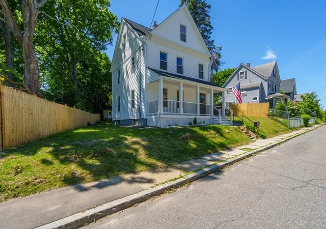 Homes for sale in Ware, MA | 10 Walnut St, Ware, MA 01082 | MLS# 73534120