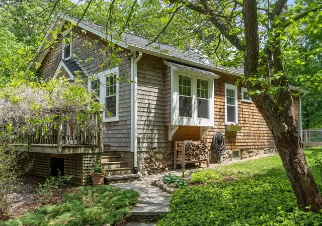 4th image of 11 Curve Street, Sherborn, MA 01770 | MLS# 73528531