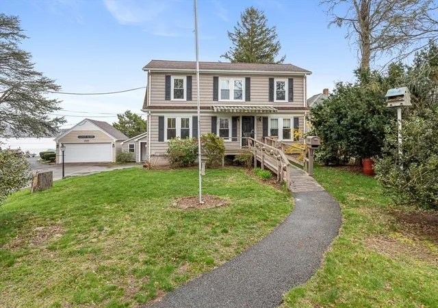 Homes for sale in Somerset, MA | 1292 Riverside Ave, Somerset, MA 02726 | MLS# 73510181