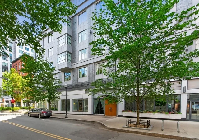 1st image of 375 A Canal St #801, Somerville, MA 02145 | MLS# 73536598