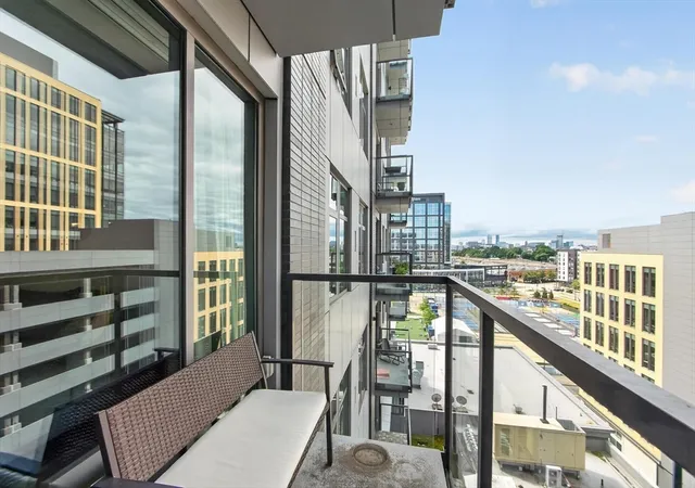 3rd image of 375-A Canal St #801, Somerville, MA 02145 | MLS# 73536598