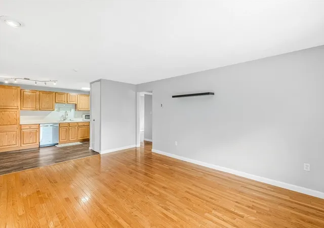 Homes for sale in Chelmsford, MA | 7 Glen Ave #11, Chelmsford, MA 01824 | MLS# 73533425