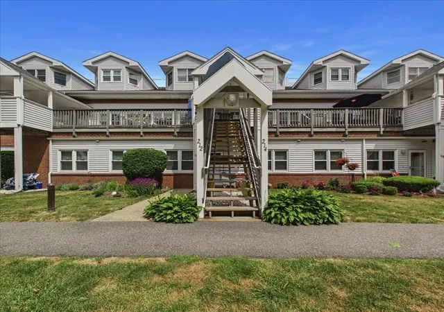 Homes for sale in Hull, MA | 26 School St #212, Hull, MA 02045 | MLS# 73538367