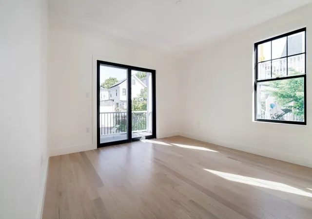 5th image of 387 Norfolk St, Cambridge, MA 02139 | MLS# 73541573