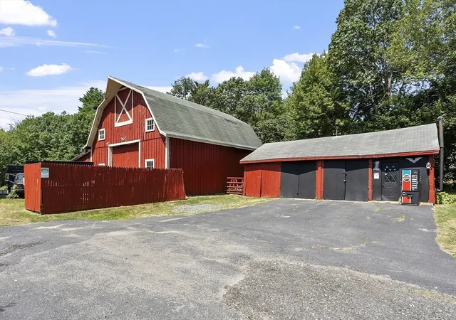 2nd image of 171 South Rd, Templeton, MA 01468 | MLS# 73417186