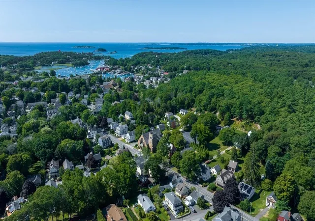 Photo 3 of Sale Pending at 70 School St, Manchester, MA 01944 | MLS# 73564987 | Listing updated on 2026-09-08
