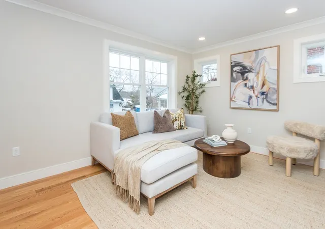 5th image of 87 Hardy Pond Road, Waltham, MA 02451 | MLS# 73550815