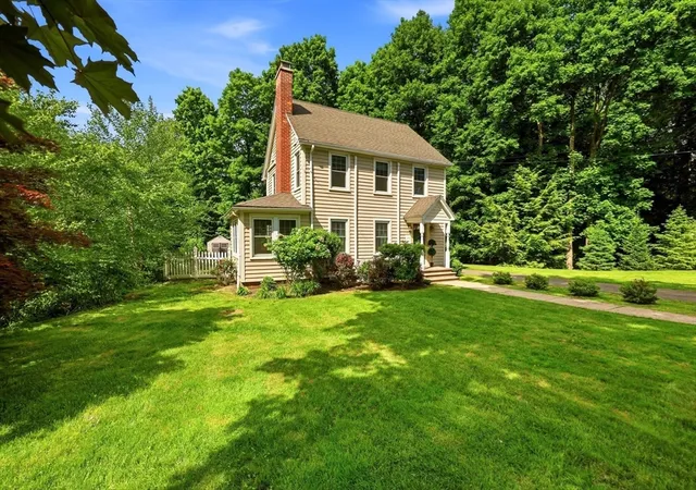 Homes for sale in Longmeadow, MA | 32 Lincoln Rd, Longmeadow, MA 01106 | MLS# 73524647