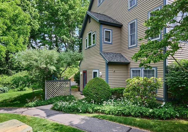 Homes for sale in Amherst, MA | 57 Amity Pl #57, Amherst, MA 01002 | MLS# 73535289