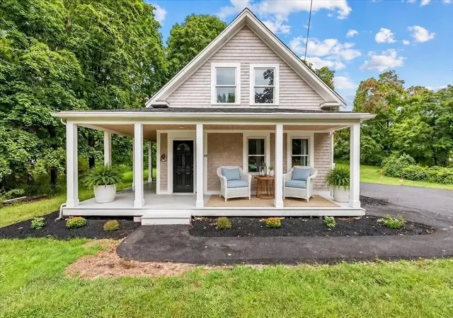 1st image of 145 Plymouth St, Carver, MA 02330 | MLS# 73554537