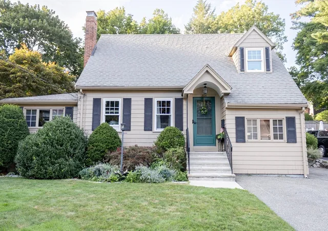 Photo 2 of Sale Pending at 204 Beech Ave, Melrose, MA 02176 | MLS# 73568943 | Listing updated on 2026-09-15
