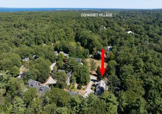 Homes for sale in Cohasset, MA | 18 Cedarledge Vlg #18, Cohasset, MA 02025 | MLS# 73518585