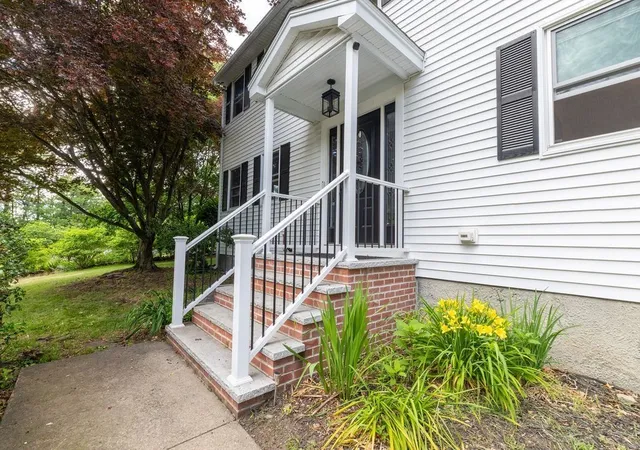 Homes for sale in Reading, MA | 148 South St, Reading, MA 01867 | MLS# 73537432
