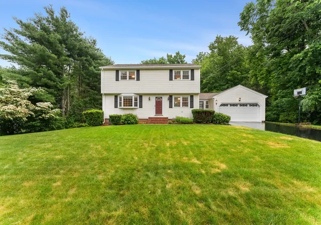 Homes for sale in Westborough, MA | 9 Carolyn Dr, Westborough, MA 01581 | MLS# 73541903