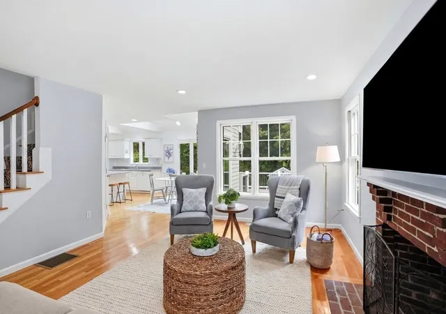 4th image of 6 Brookside Lane #6, Scituate, MA 02066 | MLS# 73547646
