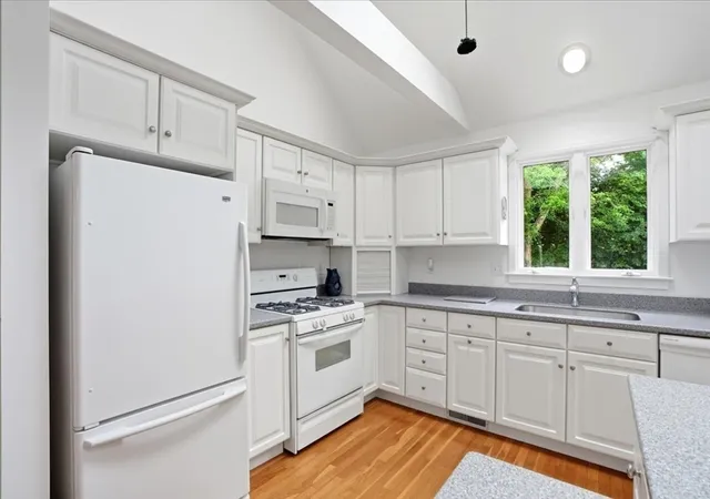 5th image of 6 Brookside Lane #6, Scituate, MA 02066 | MLS# 73547646