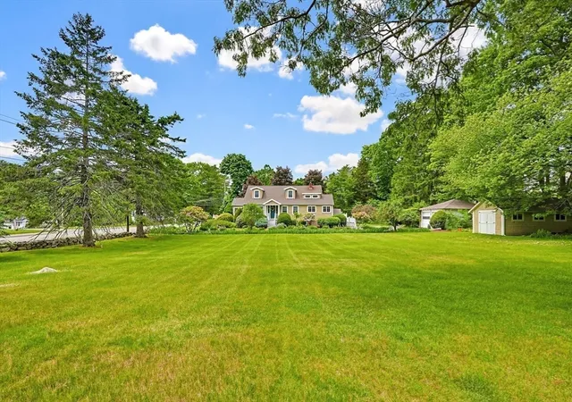 Homes for sale in Stoughton, MA | 310 Sumner St, Stoughton, MA 02072 | MLS# 73527758