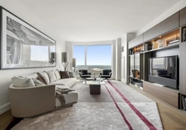 2nd image of 240 Devonshire Street #U4602, Boston, MA 02110 | MLS# 73532103