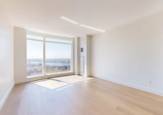 3rd image of 240 Devonshire Street #U4602, Boston, MA 02110 | MLS# 73532103