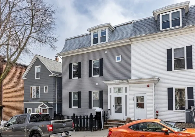 1st image of 417 East 7th St #2, South Boston, MA 02127 | MLS# 73509791