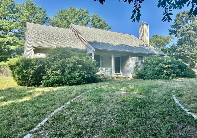 1st image of 137 Wianno Circle, Barnstable, MA 02655 | MLS# 73568233