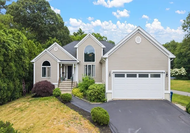 2nd image of 19 Forestview Dr, Fairhaven, MA 02719 | MLS# 73543829