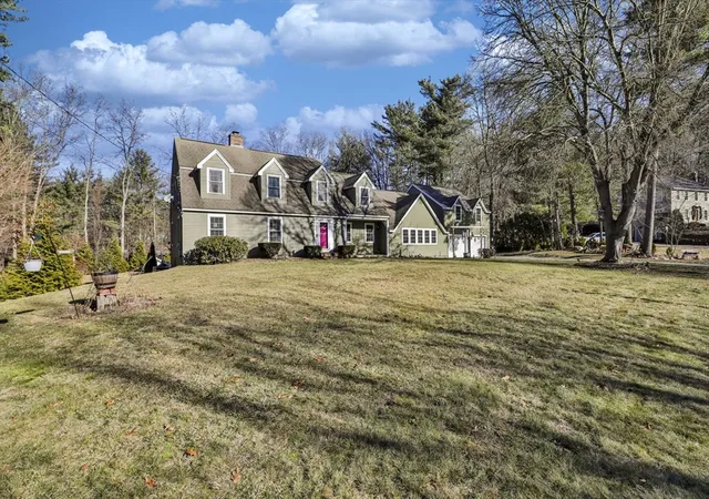 Photo 1 of Single family home for sale at 207 Oak Ridge Rd, Plaistow, NH 03865 | MLS# 73470087 | Listing updated on 2026-01-24