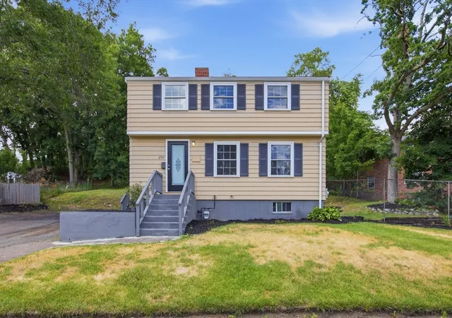 Homes for sale in Woburn, MA | 270 Cambridge Rd, Woburn, MA 01801 | MLS# 73542314