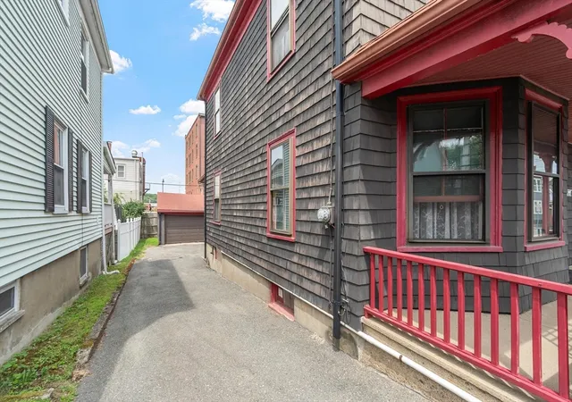 3rd image of 8 Chase Street, Beverly, MA 01915 | MLS# 73553765