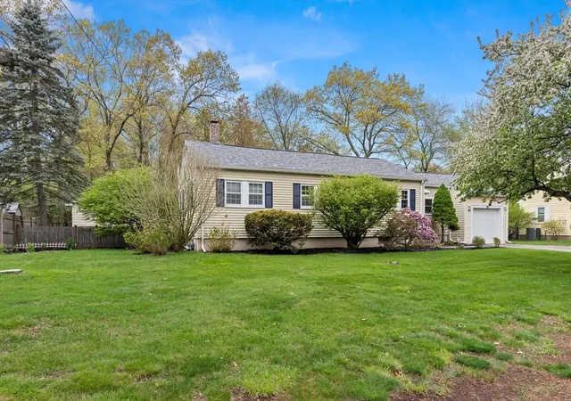 Homes for sale in Chelmsford, MA | 111 Locke Rd, Chelmsford, MA 01824 | MLS# 73531634