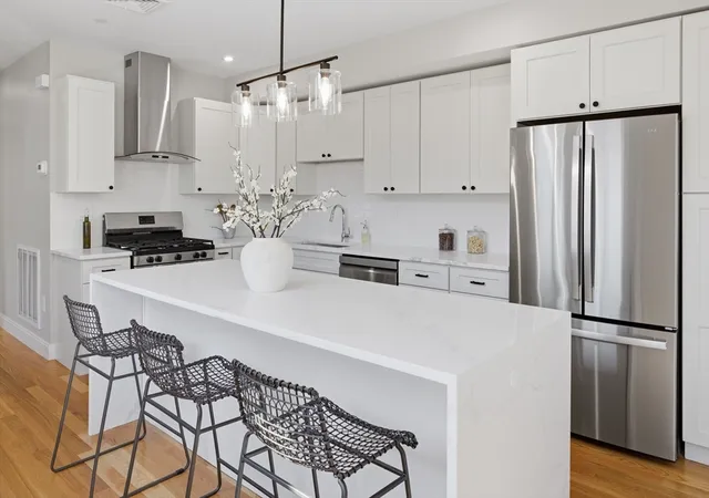 1st image of 174 Walnut Street #2, Somerville, MA 02145 | MLS# 73530913