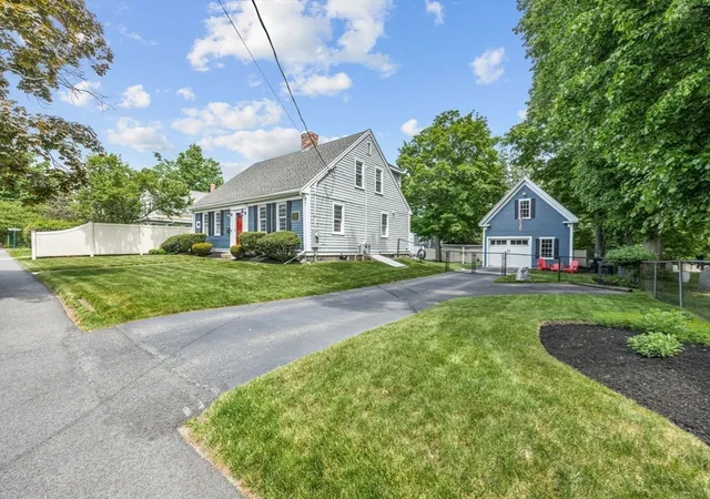 3rd image of 751 Washington St, Whitman, MA 02382 | MLS# 73528829