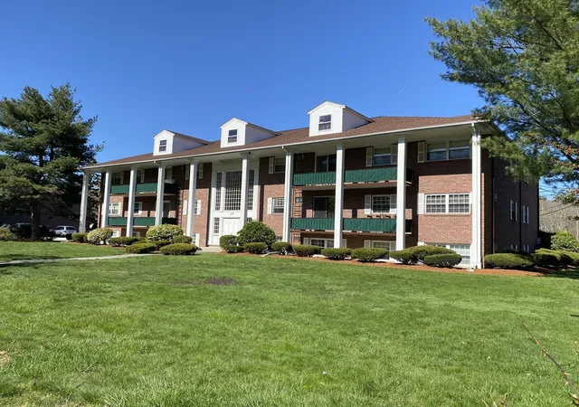 1st image of 237 N Main St, Andover, MA 01810