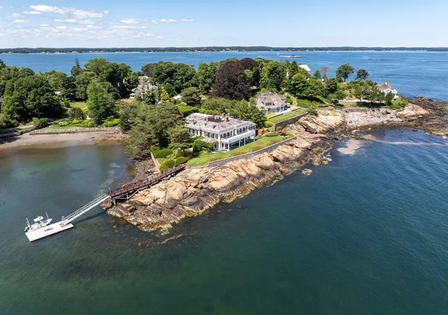 Photo 3 of Mansion for sale at 17 Crowninshield Rd, Marblehead, MA 01945 | MLS# 73536454 | Listing updated on 2026-07-22