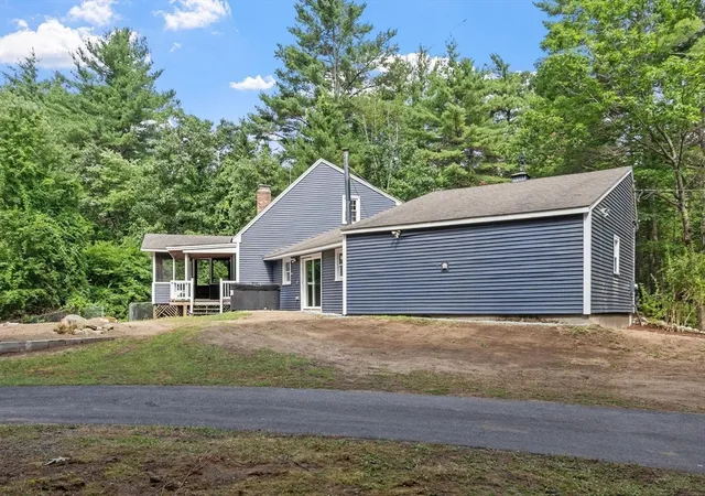 5th image of 29 Tyler Rd, Townsend, MA 01469 | MLS# 73548658