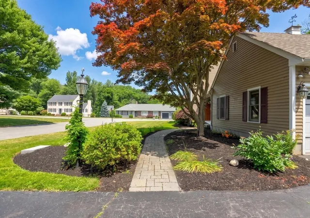 Homes for sale in Haverhill, MA | 2 Glenwood Circle, Haverhill, MA 01830 | MLS# 73542244