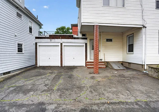 41st image of 549 Main St, Medford, MA 02155 | MLS# 73542062